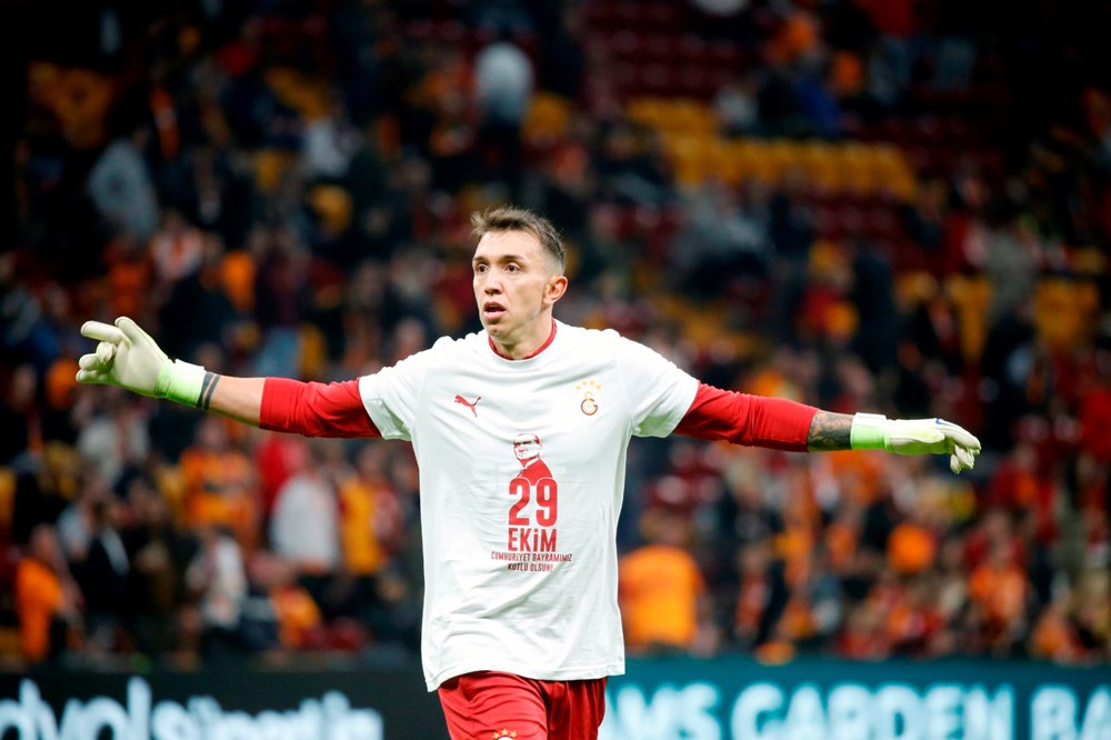 Derbide kazanan Galatasaray: Puan farkı 8'e çıktı - 23
