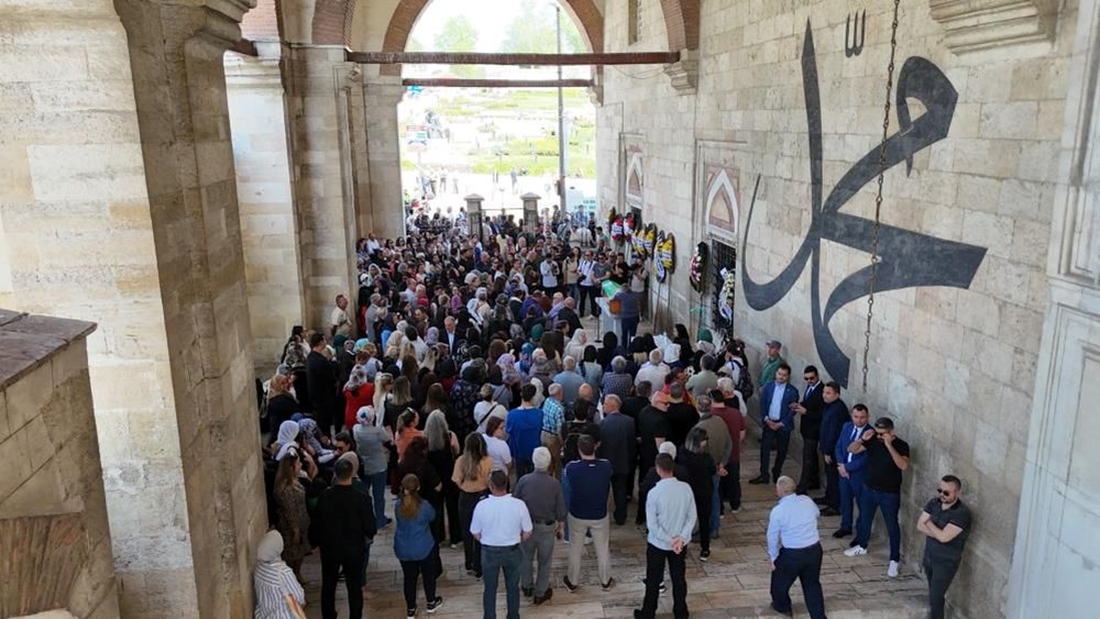 Şişli'de güpegündüz öldürülen Bahar Aksu'ya gözyaşlarıyla veda 74 DJ w1HyLvEqhaHFG1fYLHA