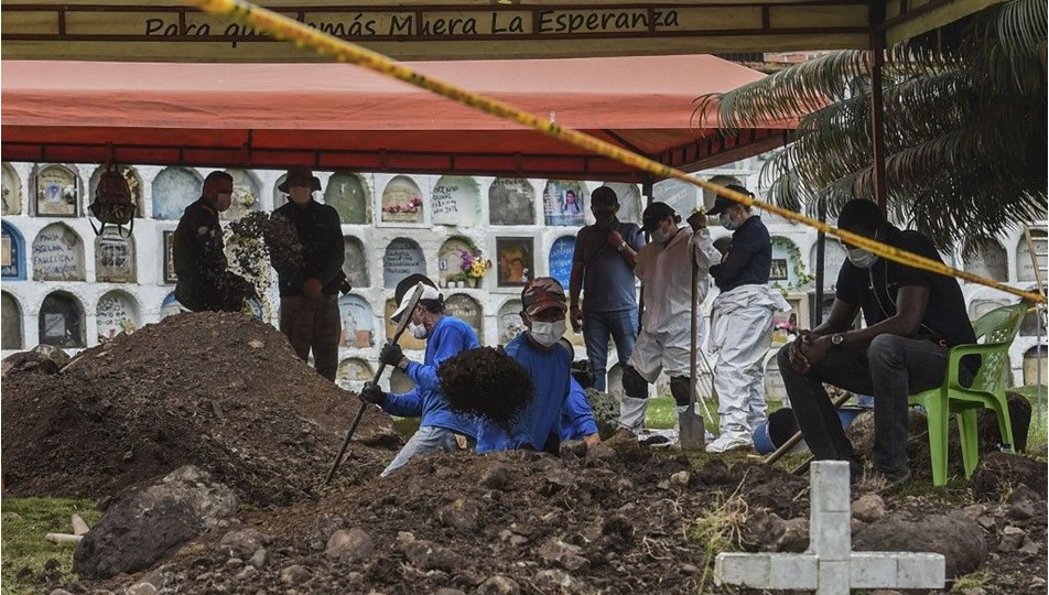 Kolombiya'da bir toplu mezarda 17 ceset bulundu