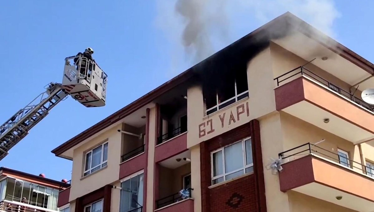 Tahliye davasını kaybeden kiracı evi ateşe verdi Tahliye davasını kaybeden kiracı evi ateşe verdi