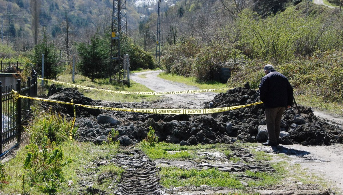 Amasra'da sit alanı yakınında iş makinesiyle define kazısına 4 gözaltı