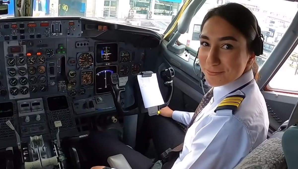 Taliban'dan kaçan Afganistan'ın ilk kadın pilotu, kariyerine Bulgaristan'da devam etmek istiyor