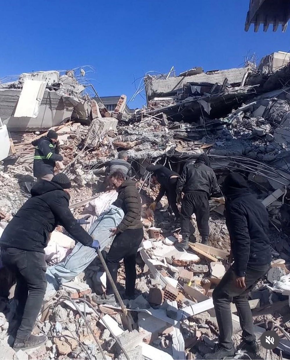 130 şahsa mezar olmuştu: Çuhadar Sitesi davasında karar 73