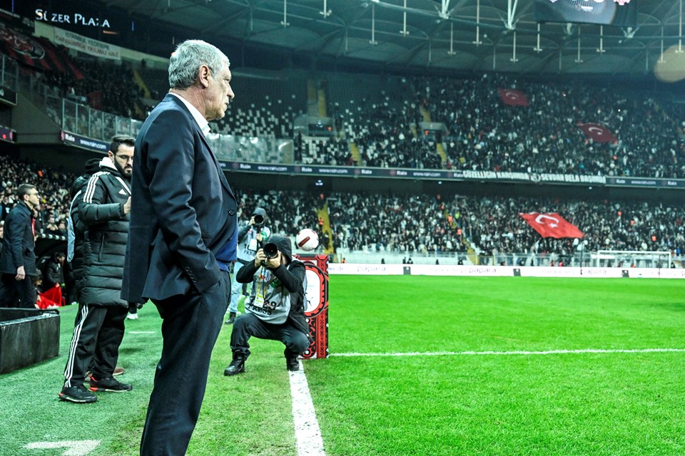 Beşiktaş Teknik Direktörü Santos'tan transfer açıklaması - 1