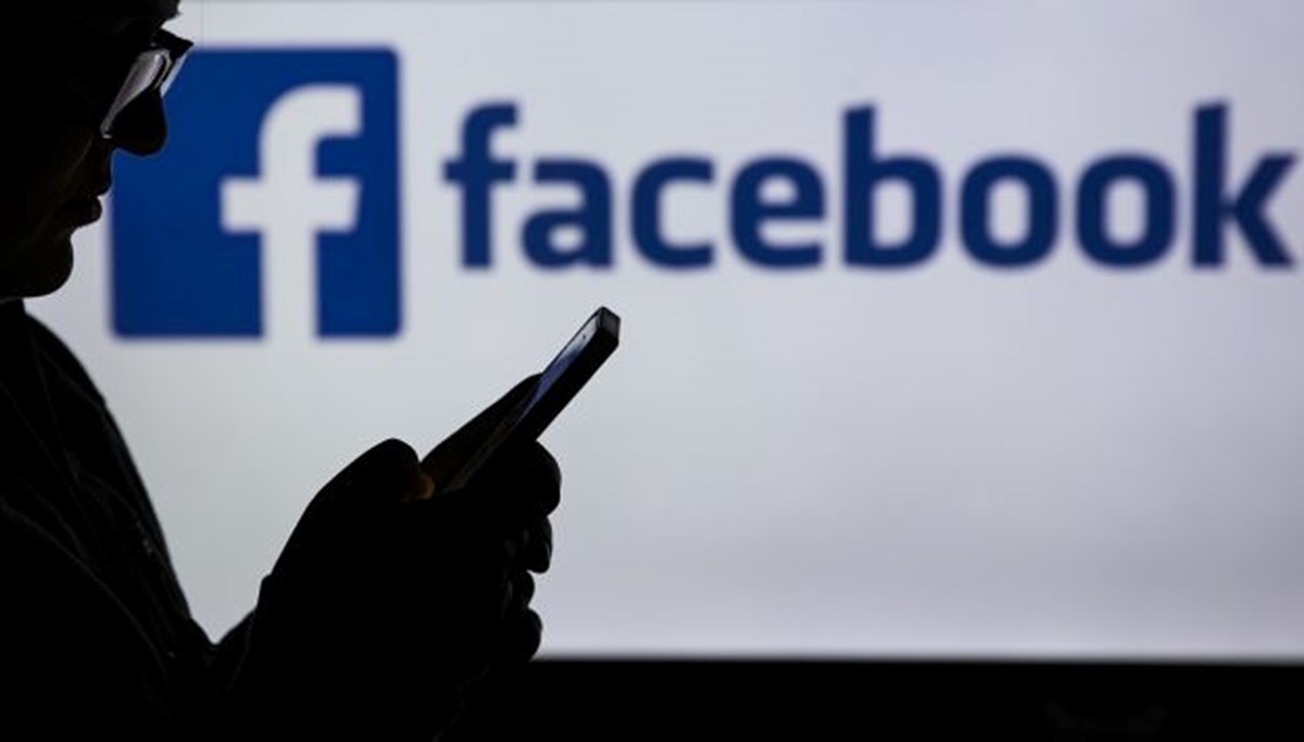 Facebook çoklu profil özelliğini test ediyor