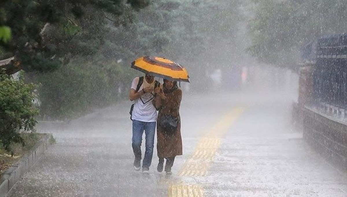 Meteoroloji'den 11 il için kuvvetli yağış uyarısı Meteoroloji'den 11 il için kuvvetli yağış uyarısı