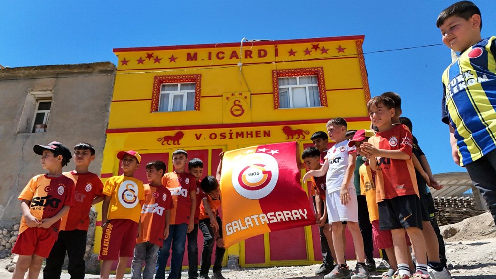 Fanatik taraftar evinin dış cephesine Icardi'nin ardından Osimhen yazdırdı - 4
