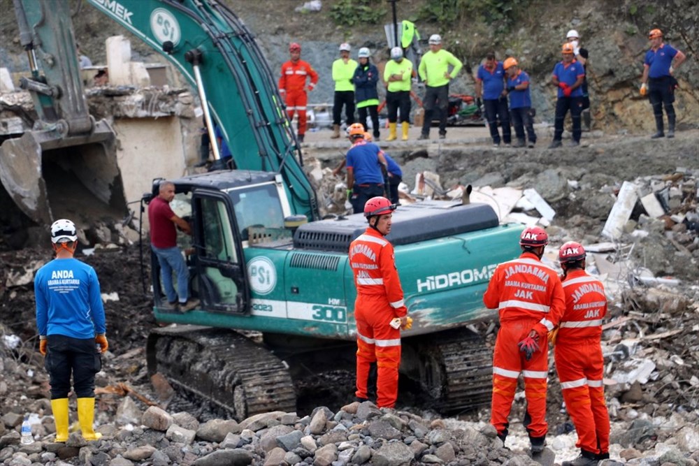 Batı Karadeniz'de sel felaketi: 3 ilde 66 can kaybı - 14