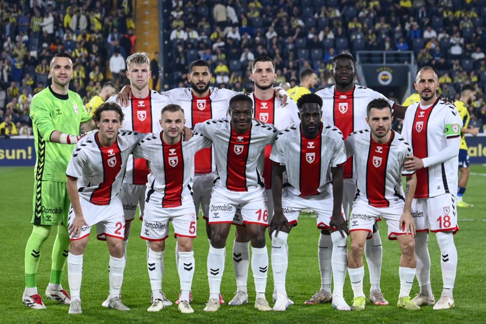 Şampiyonluk yarışı | Kadıköy'de Samsunspor'la karşılaşan Fenerbahçe evinde 2 puan bıraktı - 15