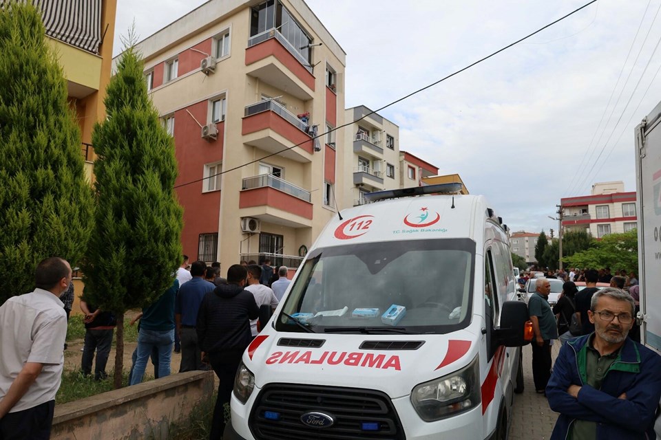 3 çocuk annesi, eşi tarafından bıçaklanarak öldürüldü - 1