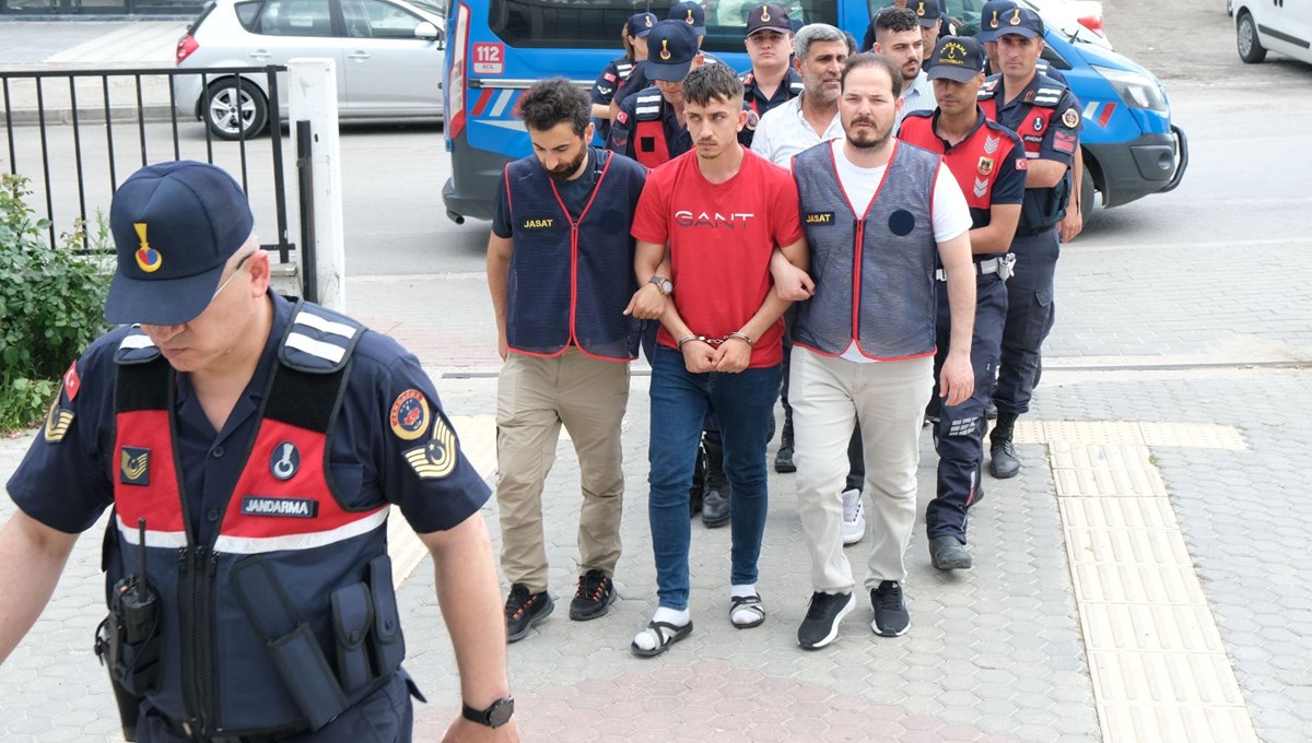 Kablo hırsızlarına gözaltı Kablo hırsızlarına gözaltı
