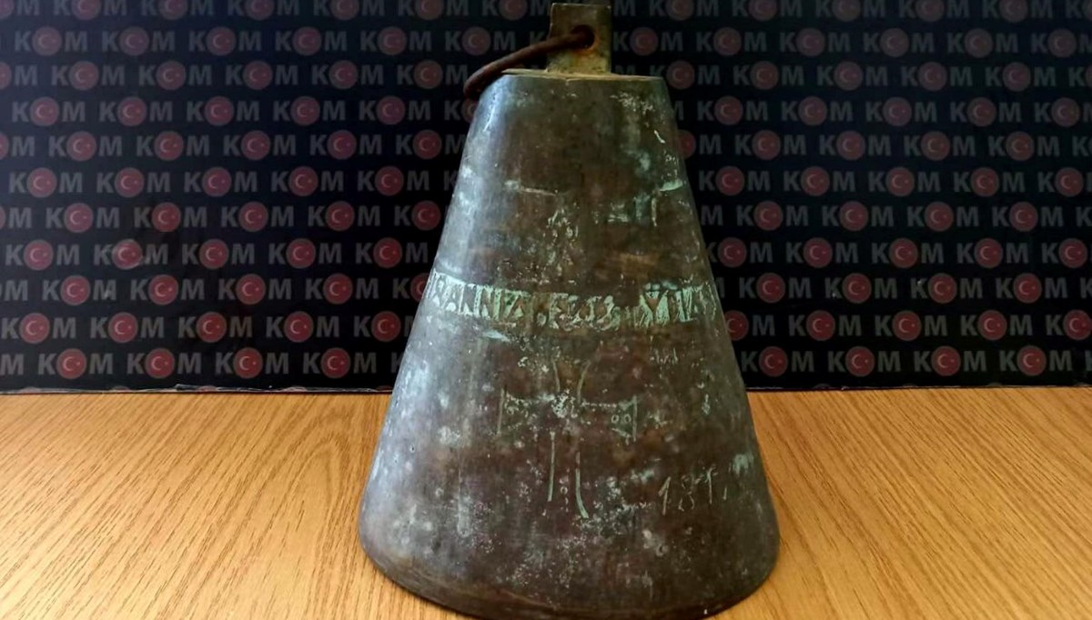 Evinde 200 yıllık kilise çanı ele geçirildi