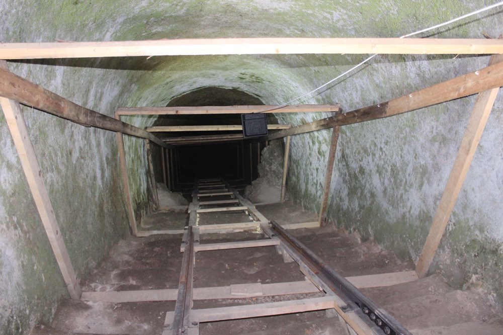 Ünye Kalesi’nin dehlizlerinde sikke, çömlek ve gülleler bulundu - 8