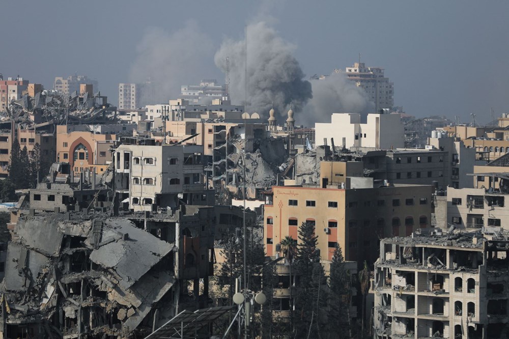 İsrail Gazze'deki hastaneleri bombalarla ablukaya aldı - 4