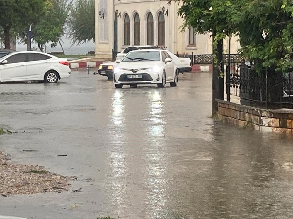 Çanakkale'de şiddetli yağış tekne batırdı - 4