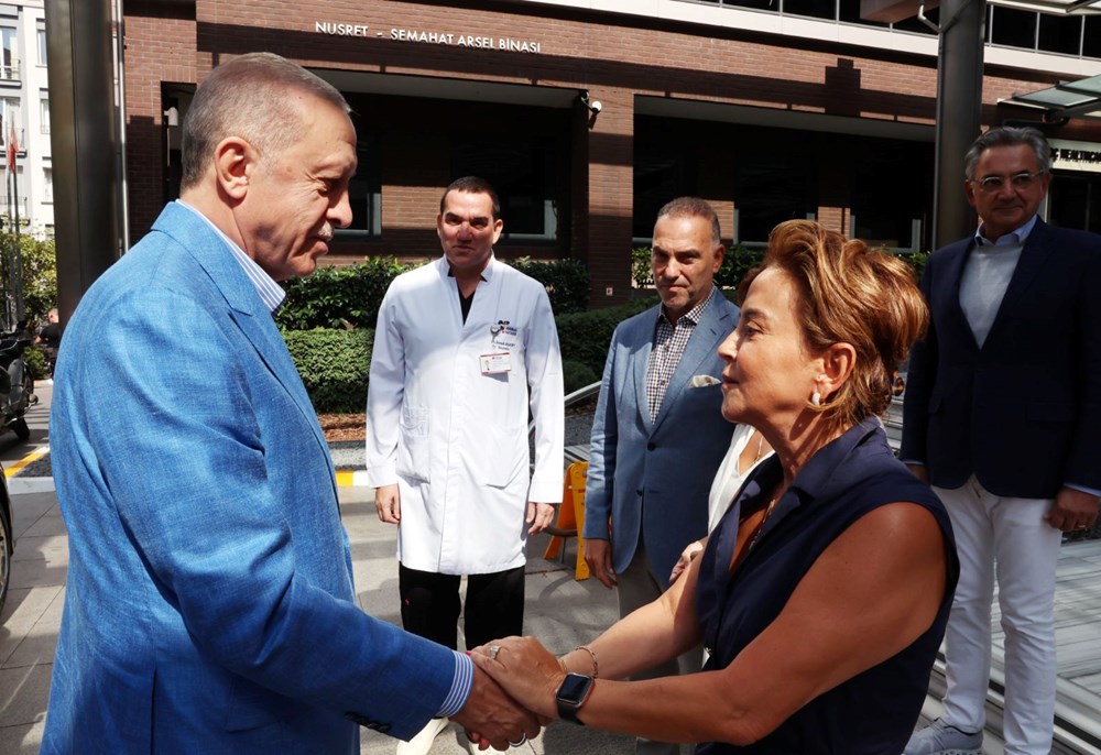 Cumhurbaşkanı Erdoğan’dan hastanede tedavi gören Sabancı
çiftine ziyaret - 3