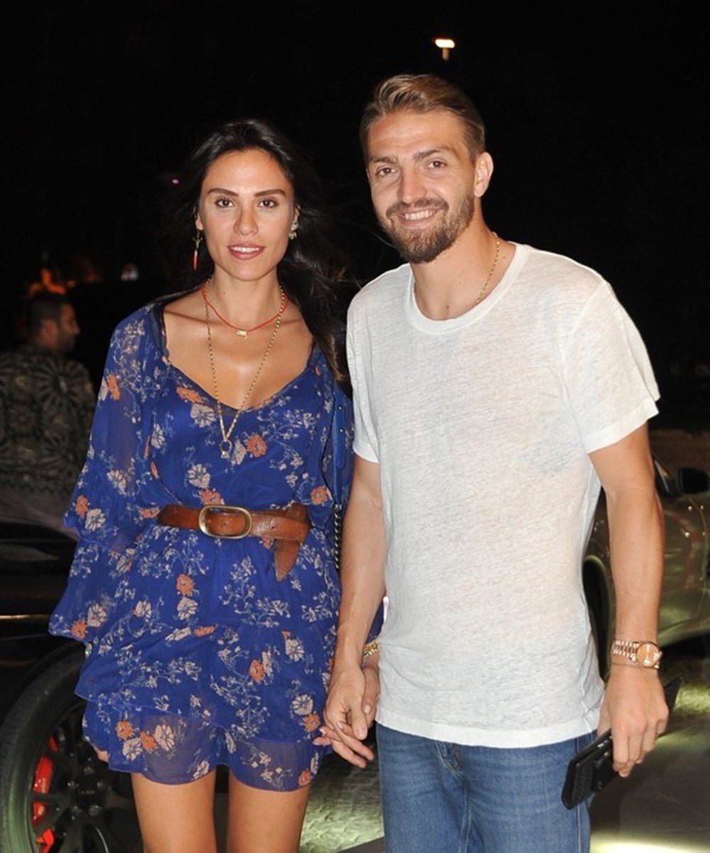 Nilgün Belgün takipçilerini geçmişe götürdü: Bu fotoğraf Marmaris'te çekildi (Ünlülerin çocukluk ve gençlik halleri) - 658