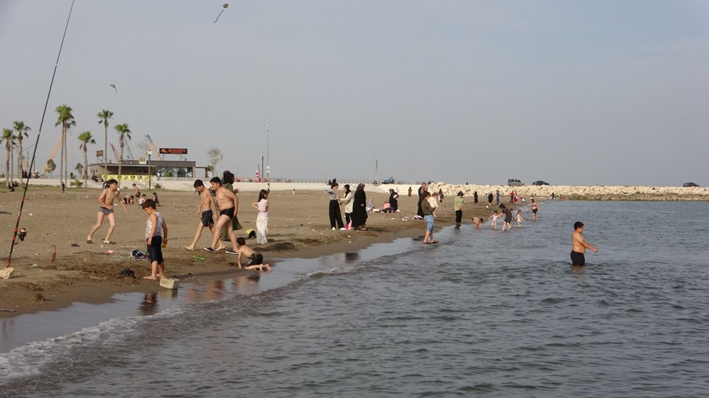 DRvJheDK6UKptmm4ayqamA