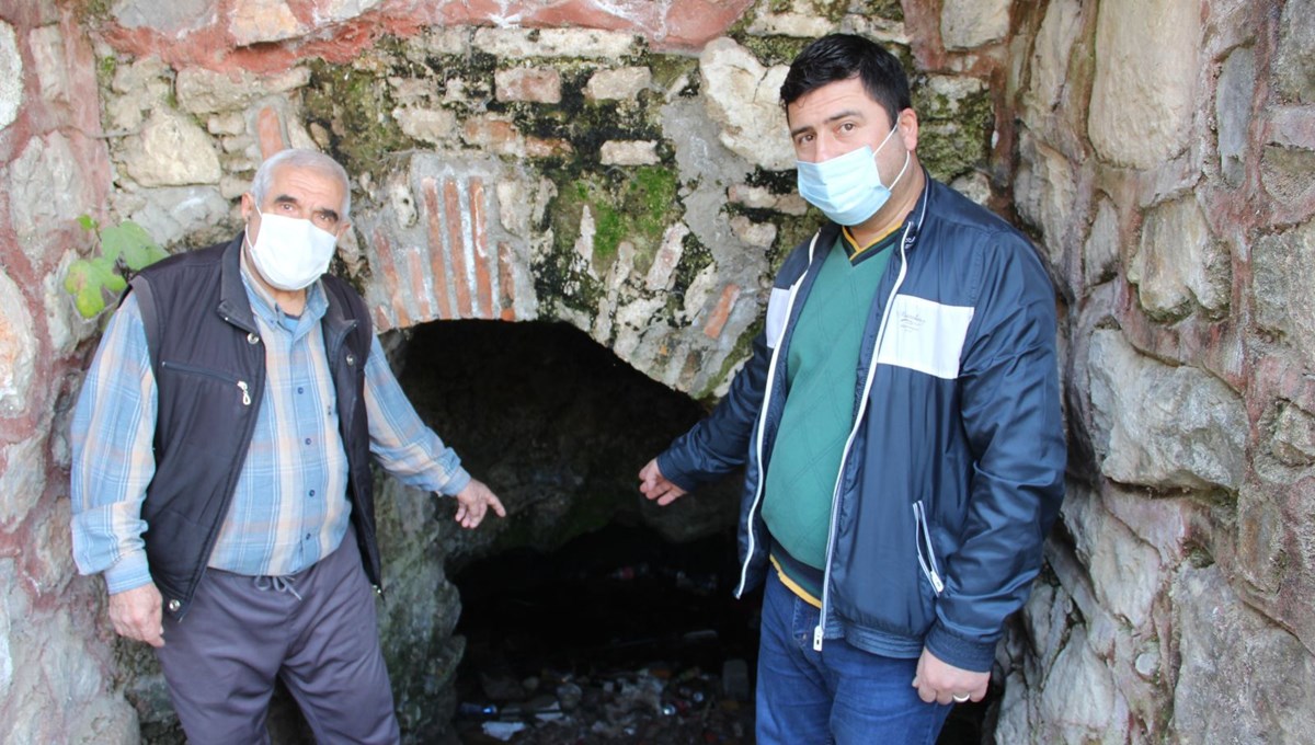 Manisa'da ecdat yadigarı Seyit İbrahim Hoca Mescidi'nin kapısı çalındı damla mağarası ortaya çıktı Manisa'da ecdat yadigarı Seyit İbrahim Hoca Mescidi'nin kapısı çalındı damla mağarası ortaya çıktı