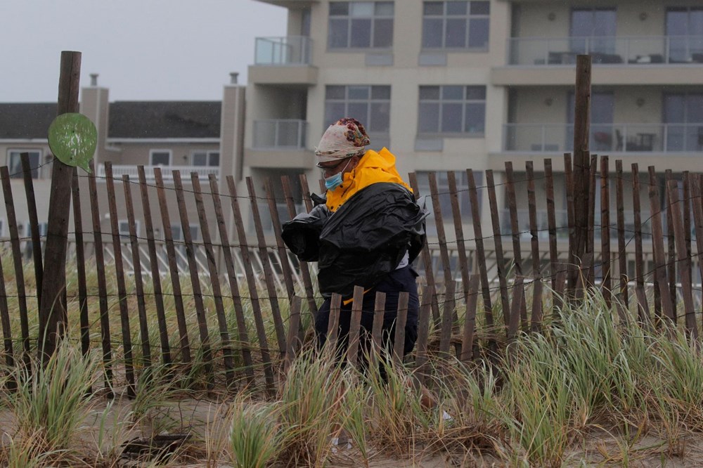 ABD'de Isaias Kasırgası 6 can aldı - 3