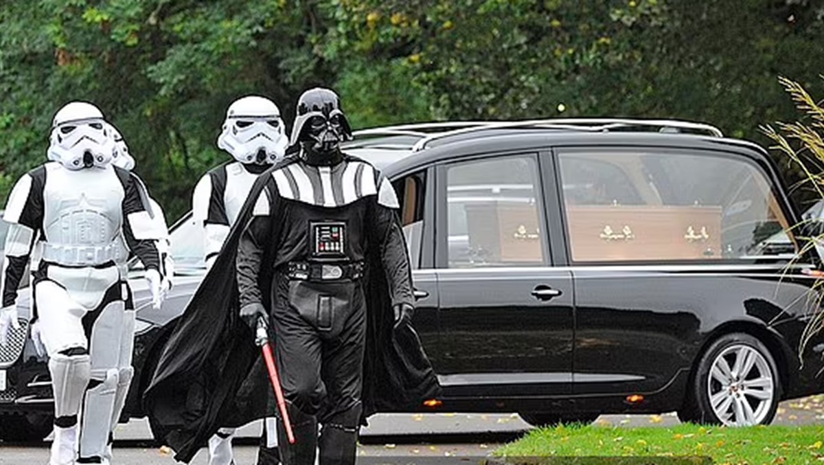 İngiltere’de Star Wars temalı cenaze töreni düzenlendi