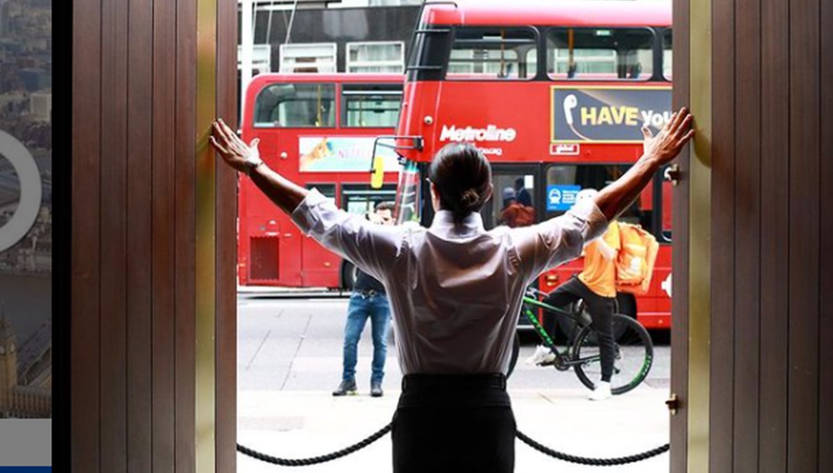 Nusret Londra’yı sallıyor: Taklitleri başladı Nusret Londra’yı sallıyor: Taklitleri başladı