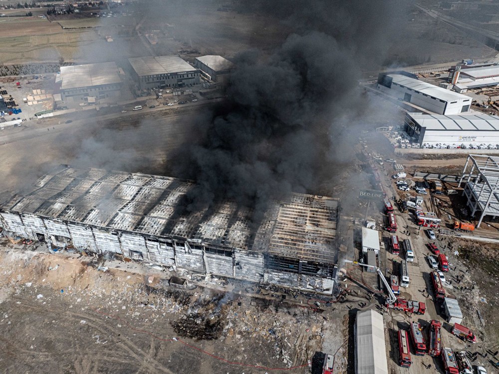 Ankara Akyurt'ta Yatak Fabrikasında Yangın 2 Ankara'da yatak fabrikasında yangın - 2