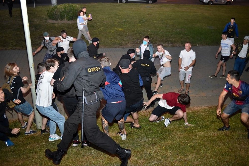 Cumhurbaşkanlığı seçimi sonrası Belarus karıştı - 10