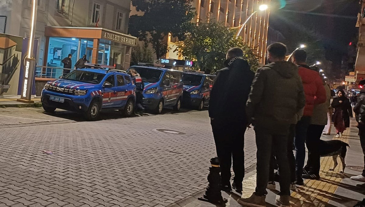 Trabzon'da sahil yolundaki cinayet soruşturması: 4 gözaltı Trabzon'da sahil yolundaki cinayet soruşturması: 4 gözaltı