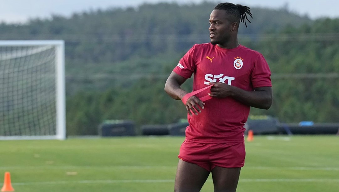 Galatasaray'da yeni sezon hazırlıkları başladı: Batshuayi takımla ilk idmanına çıktı