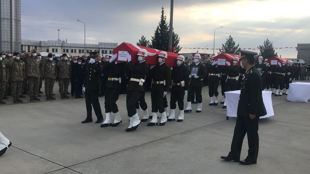 Akçakale şehitleri memleketlerine uğurlandı - 7