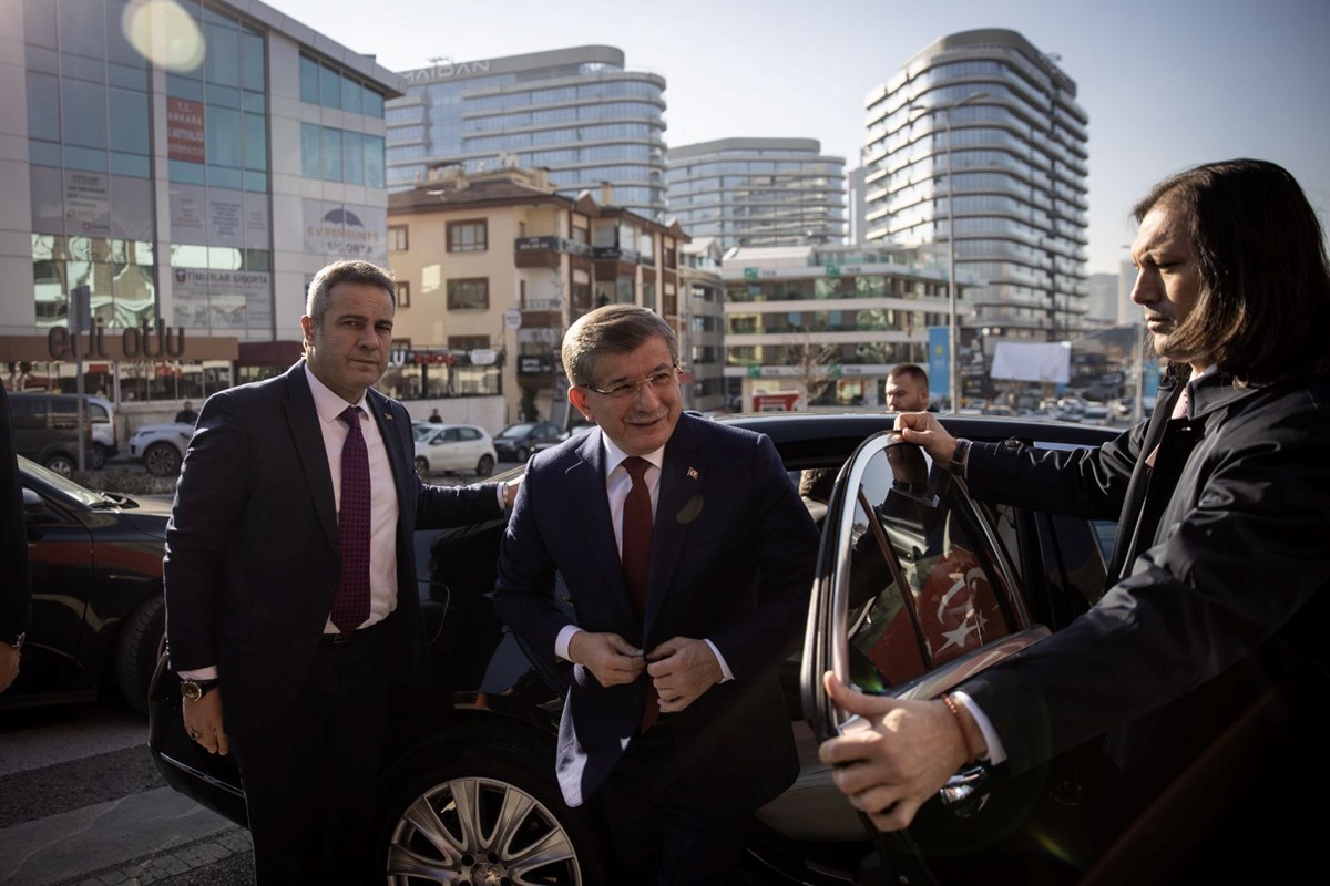 Davutoğlu, Kılıçdaroğlu'nu ziyaret etti Davutoğlu, Kılıçdaroğlu'nu ziyaret etti