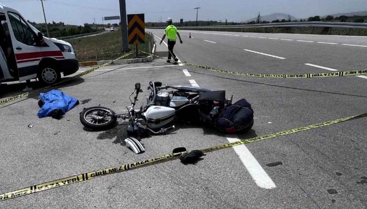 Motosiklet sürücüsünün öldüğü kazada kaçan araç aranıyor Motosiklet sürücüsünün öldüğü kazada kaçan araç aranıyor