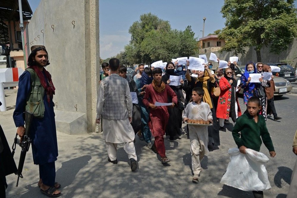 Kabil’de kadınlardan protesto: Taliban bizi evde tutamazsın - 7