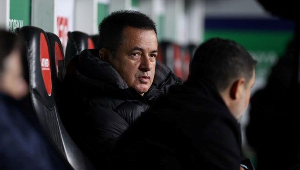 Fenerbahçe'den VAR hakemlerinden sonra orta hakemlerin de yabancı olmasını istiyor - 4