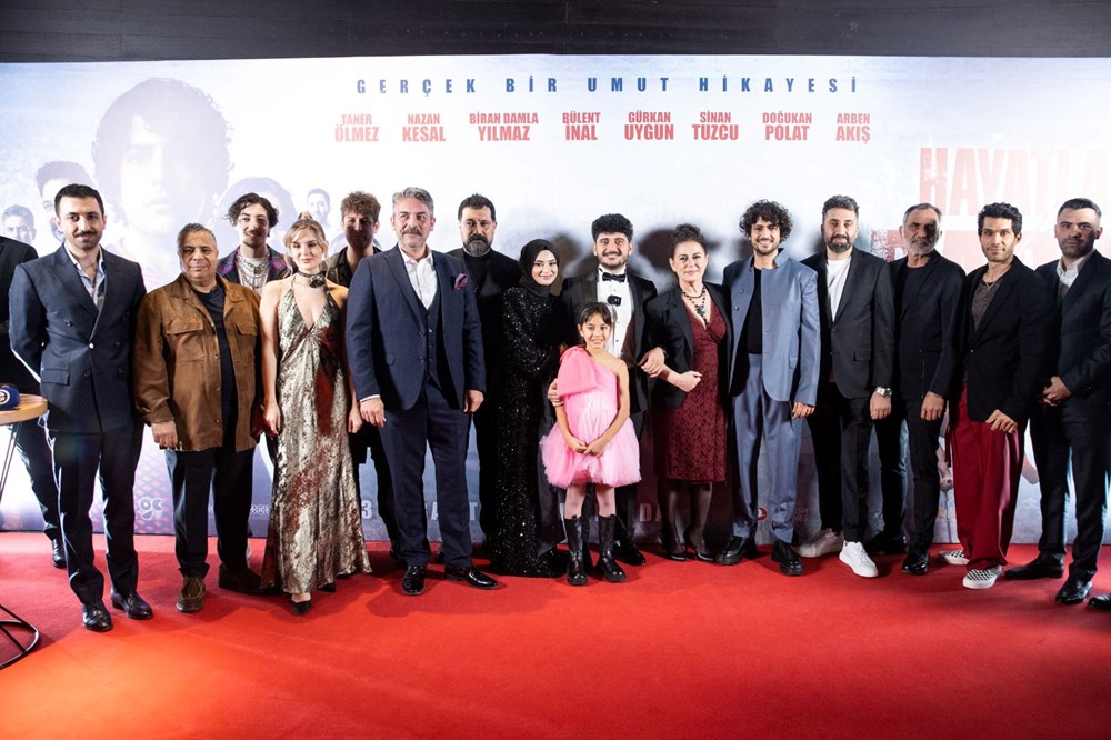 Hayatla Barış filminin galası: Taner Ölmez başrolde - 1
