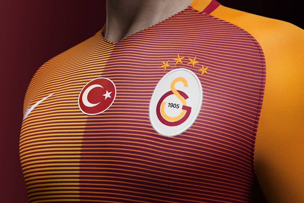 Galatasaray'ın yeni formaları tanıtıldı Son Dakika Spor Haberleri