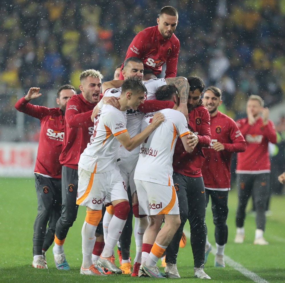 Süper Lig'de 2022-2023 sezonu şampiyonu Galatasaray - 5