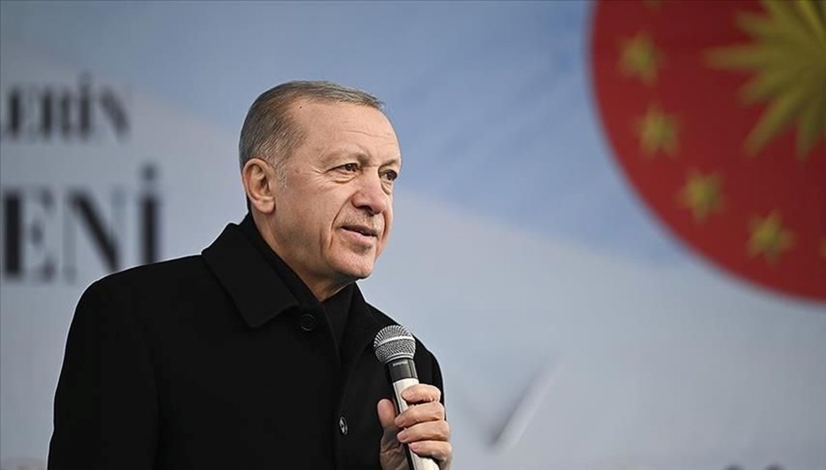 Cumhurbaşkanı Erdoğan: Ya mankurttur ya kuyruk acısı vardır