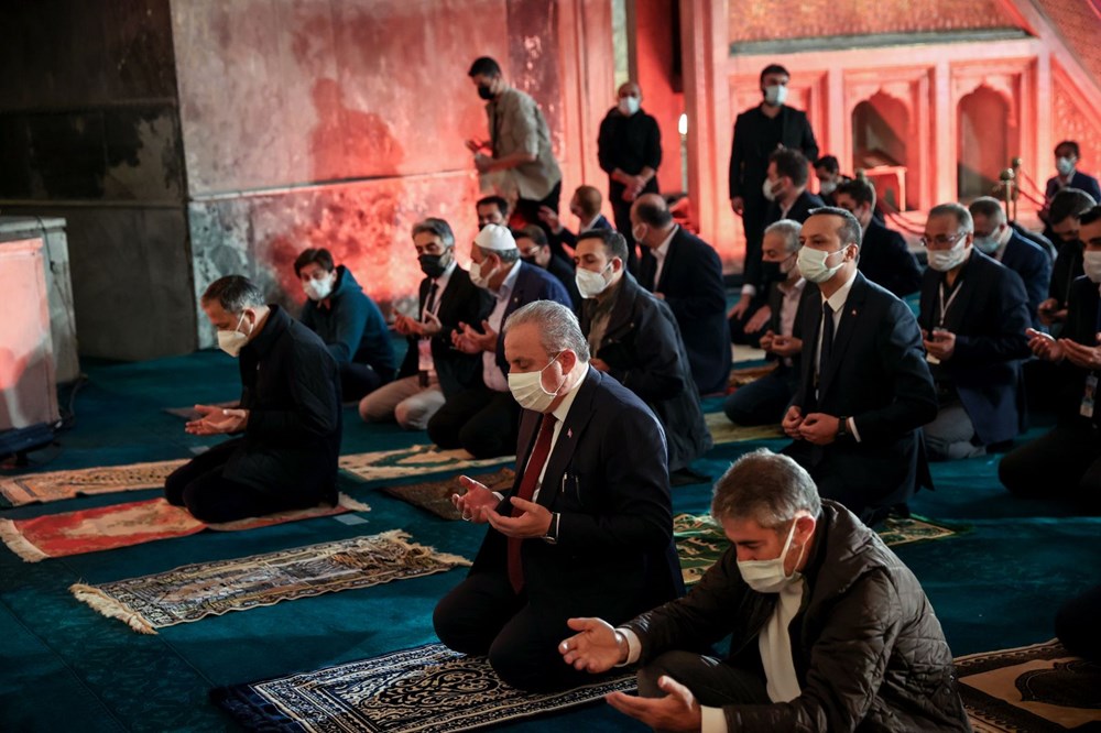 Ayasofya'da 87 yıl sonra ilk Ramazan Bayramı namazı kılındı - 19