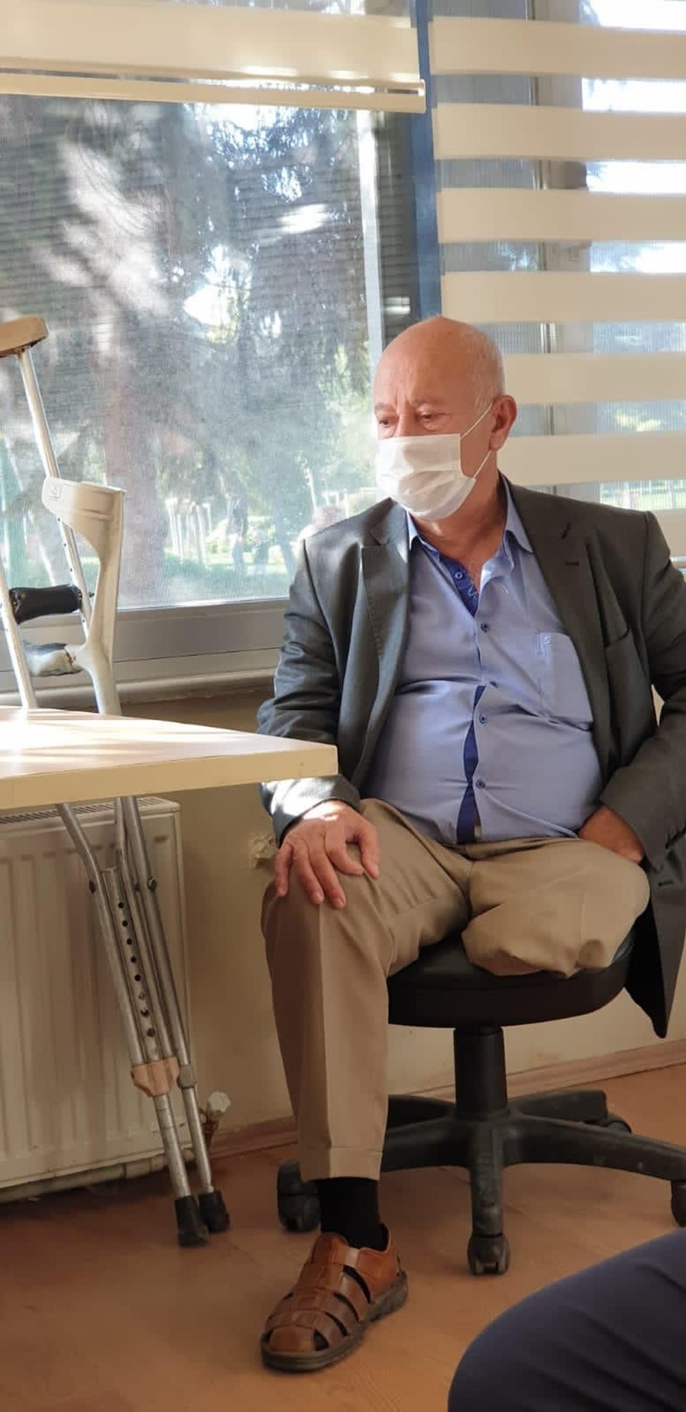 Hepsi dilencinin üzerinden çıktı: Dolar, euro, araba anahtarı - 2