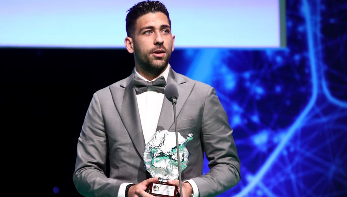 Trabzonspor’un yıldızı Anastasios Bakasetas’a ‘En iyi Yunan Futbolcu’ ödülü