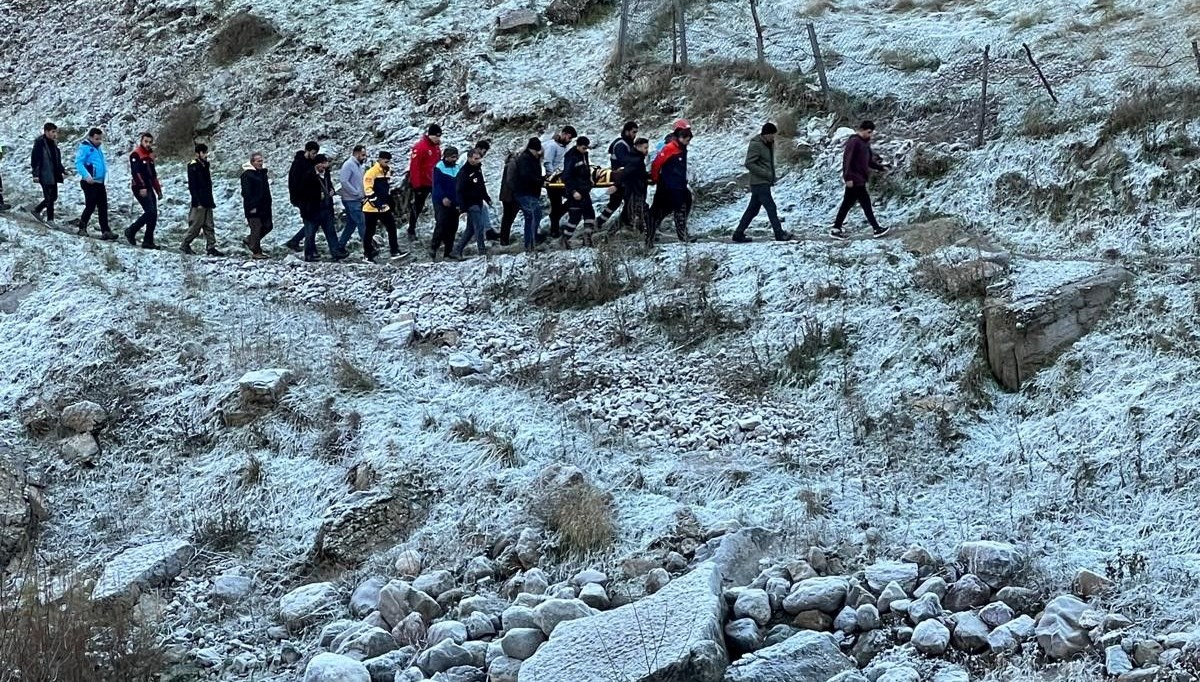 Dağdan düşen genç hayatını kaybetti Dağdan düşen genç hayatını kaybetti