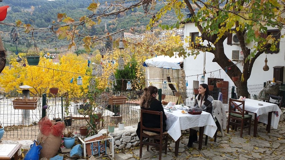 �Kıyamet köyü� Şirince yılbaşında kapalı gişe! Muhtarı arayıp yer