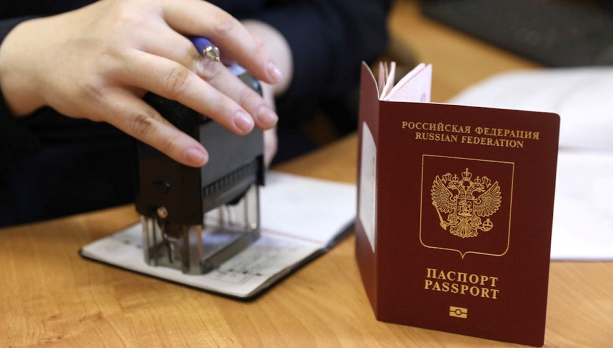 Ukrayna, Rus vatandaşlarına vize uygulama kararı aldı