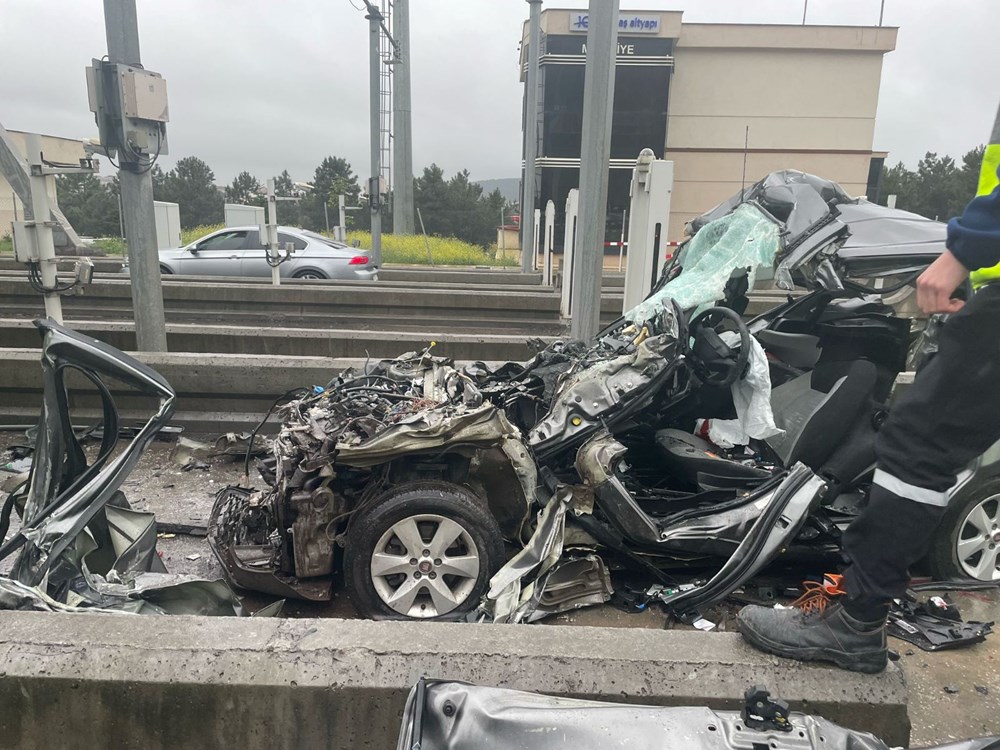 Gişelerde art arda kazalar! Uzmanlardan yol hipnozu uyarısı - 4