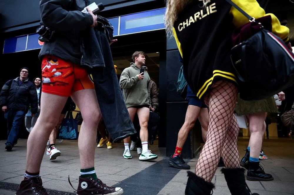 Londra'da Pantolonsuz Günü kutlaması - 15