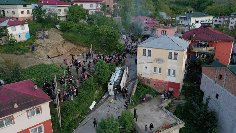 Trabzon'da belediye otobüsü şarampole yuvarlandı: 5 ölü, 37 yaralı - 6