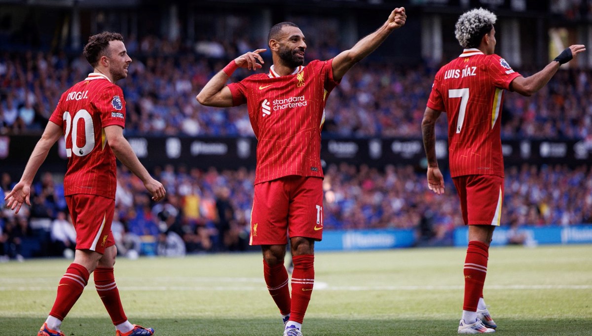 Liverpool, sezona 3 puanla başladı: Salah rekor kırdı Liverpool, sezona 3 puanla başladı: Salah rekor kırdı