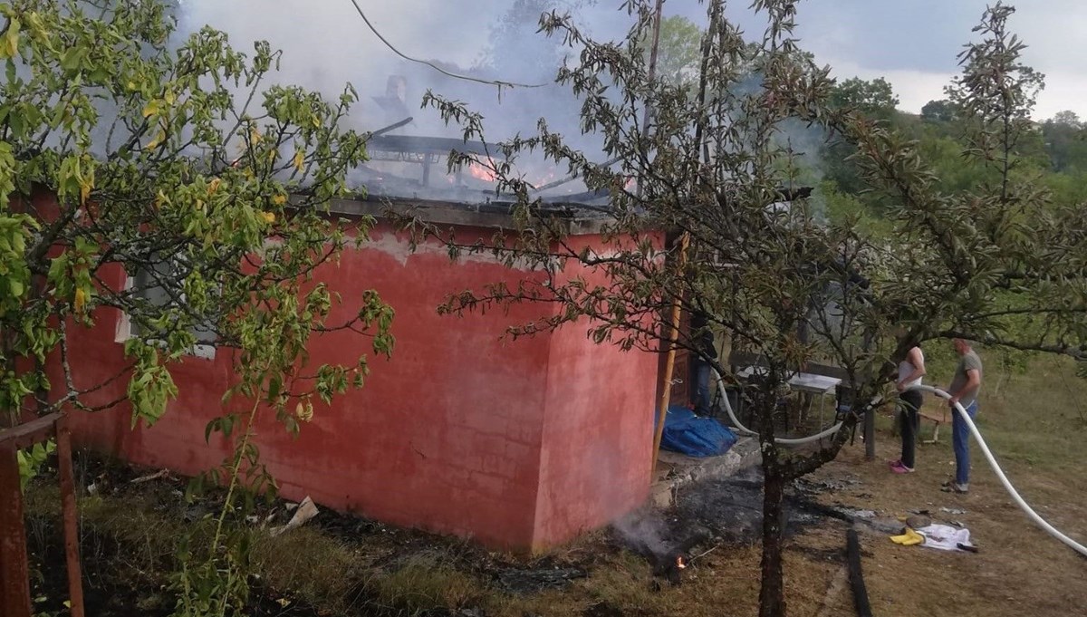 Çaycuma'da ev yangını